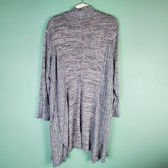 Laila Jayde Women's Gray Tristain Ribbed Detail Cardigan Size 1X - Picture 2 of 5